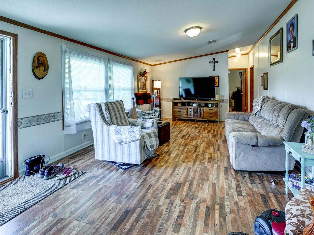 121 Isley Road Blountville, TN 37617 - Photo 11 of 32 121 Isley Rd Blountville MLS-19