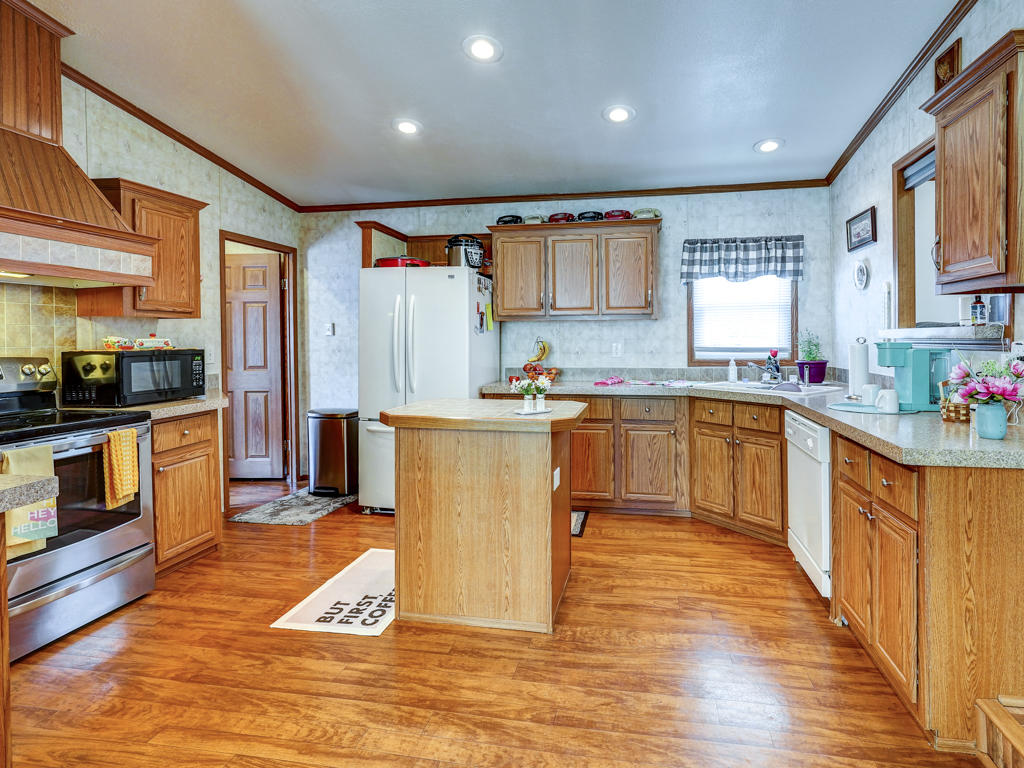 121 Isley Road Blountville, TN 37617 - Photo 15 of 32 121 Isley Rd Blountville MLS-22