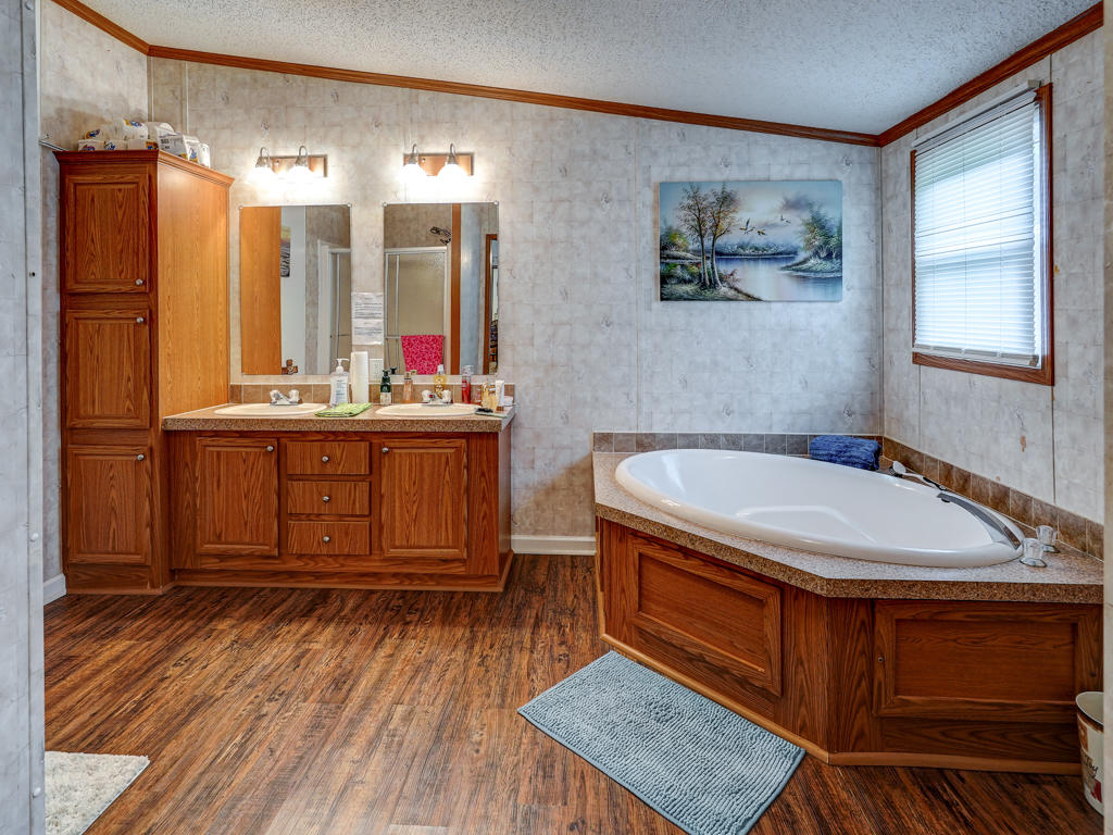 121 Isley Road Blountville, TN 37617 - Photo 24 of 32 121 Isley Rd Blountville MLS-32