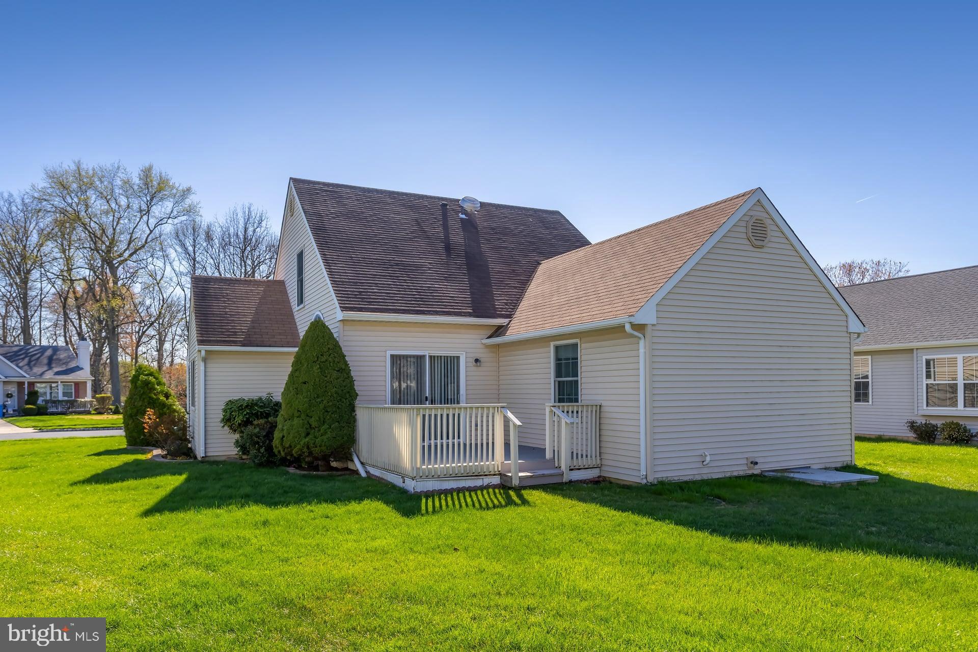 423 Country Way Mickleton, NJ 08056 - Photo 18 of 19 a view of a house with a back yard