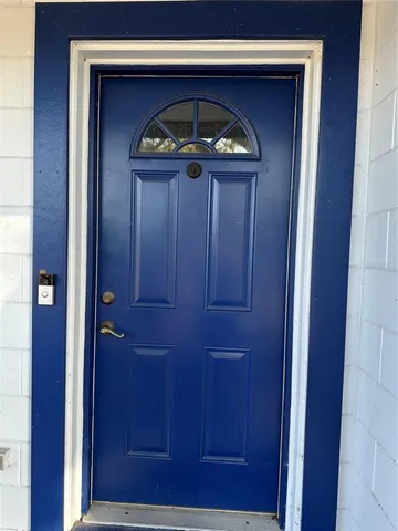a view of front door with a door