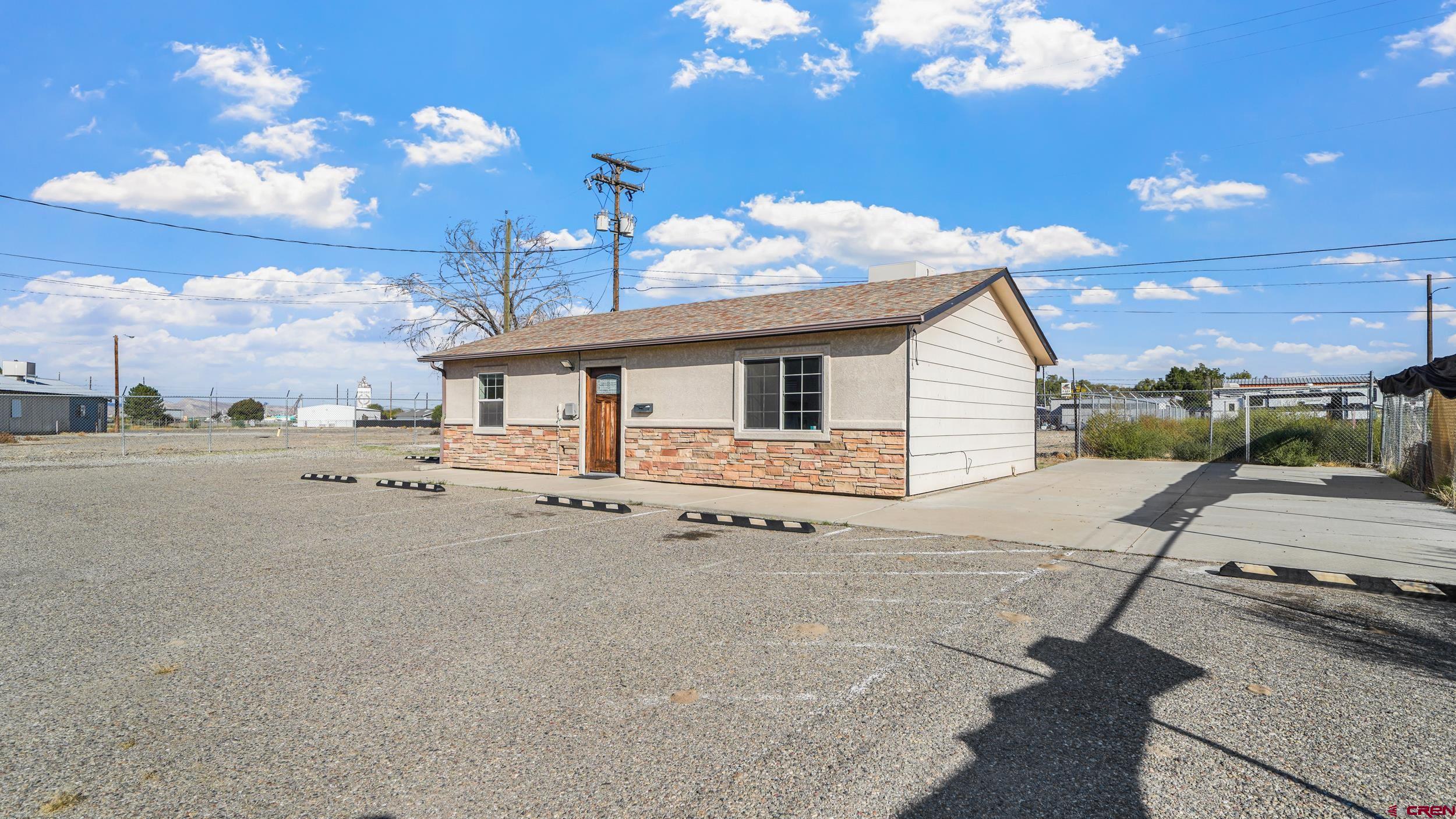 743 Highway 6&50 Fruita, CO 81521 - Photo 18 of 26 a view of a house with a patio