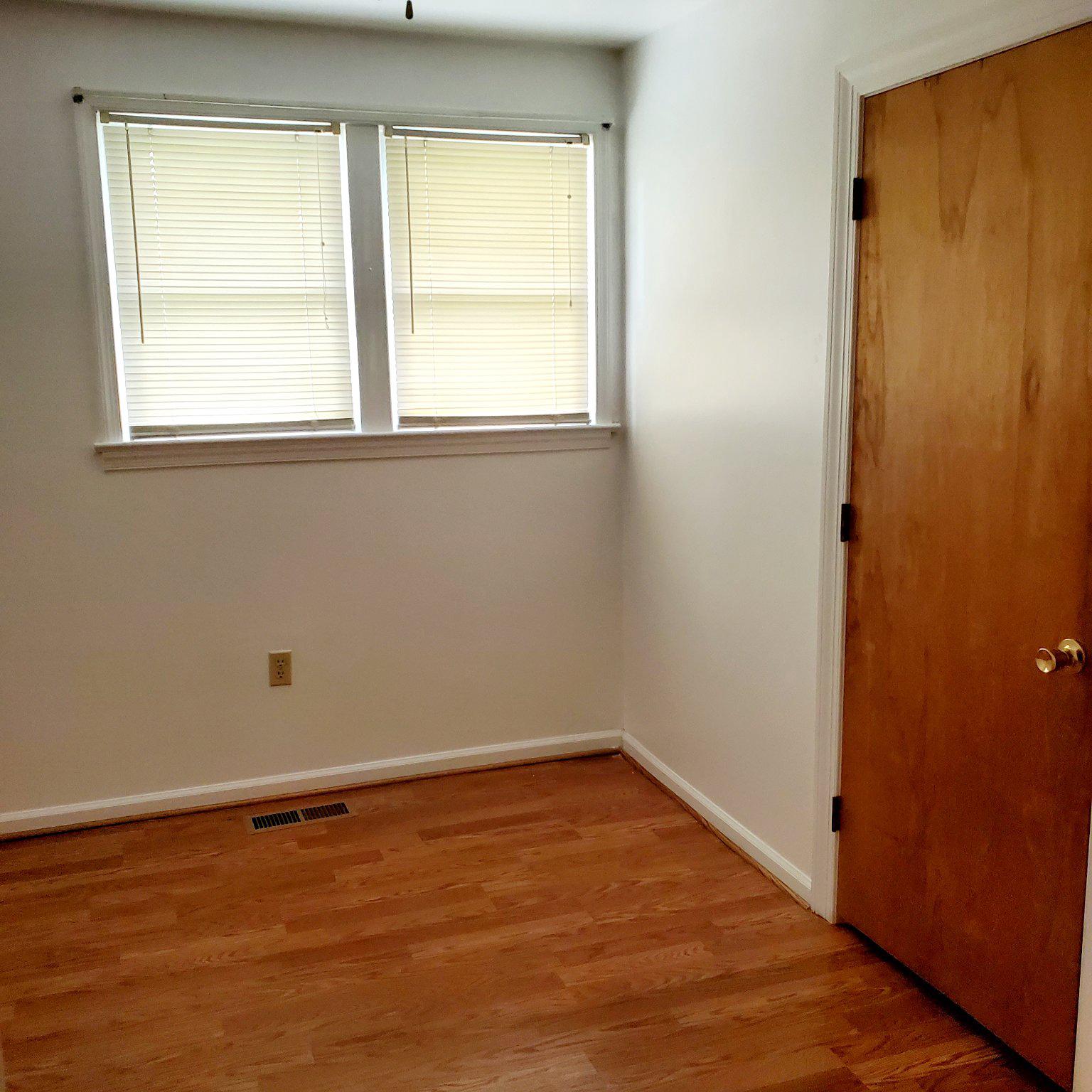 204 Chatham Village Road Montross, VA 22520 - Photo 26 of 31 Bedroom 3