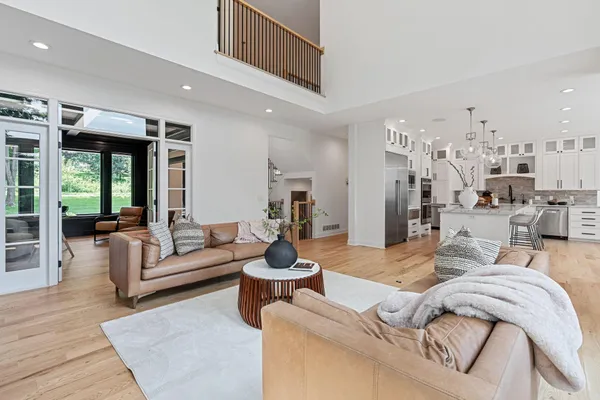 $2,750,000 | 9 Red Forest Way, North Oaks, MN 55127