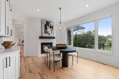 $2,750,000 | 9 Red Forest Way, North Oaks, MN 55127