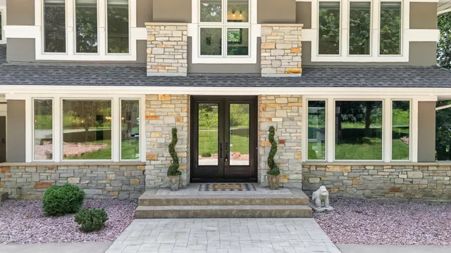 $2,750,000 | 9 Red Forest Way, North Oaks, MN 55127