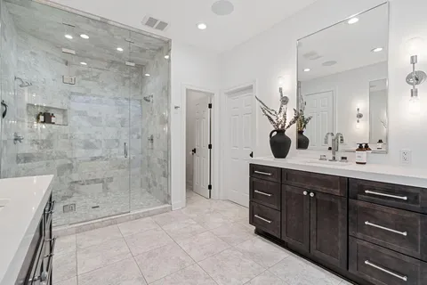 $2,750,000 | 9 Red Forest Way, North Oaks, MN 55127