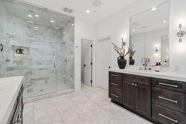 $2,750,000 | 9 Red Forest Way, North Oaks, MN 55127