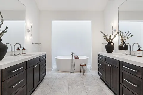 $2,750,000 | 9 Red Forest Way, North Oaks, MN 55127