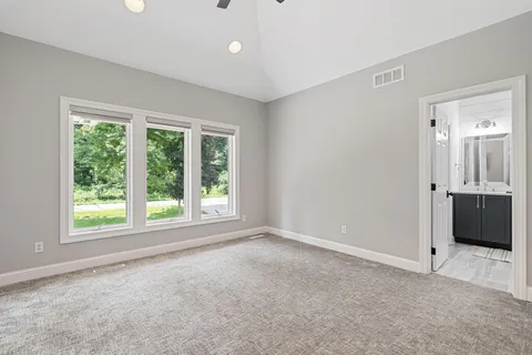 $2,750,000 | 9 Red Forest Way, North Oaks, MN 55127