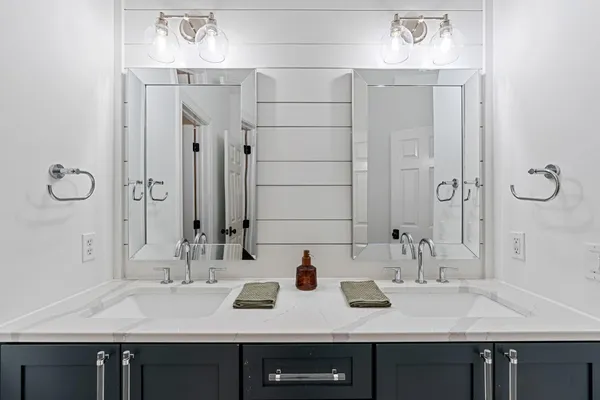 $2,750,000 | 9 Red Forest Way, North Oaks, MN 55127