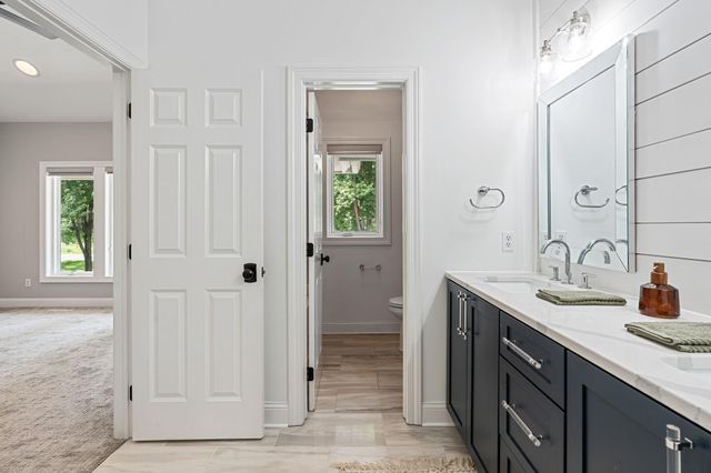 $2,750,000 | 9 Red Forest Way, North Oaks, MN 55127