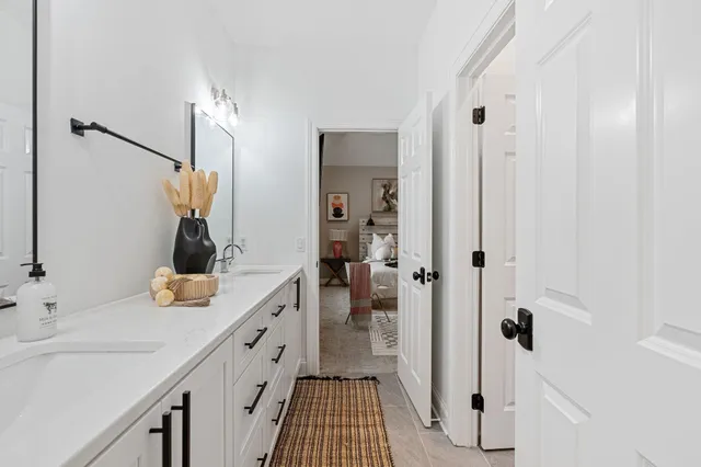 $2,750,000 | 9 Red Forest Way, North Oaks, MN 55127