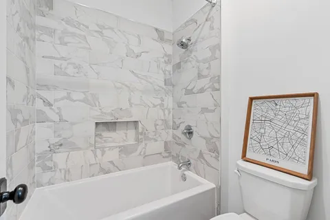 $2,750,000 | 9 Red Forest Way, North Oaks, MN 55127