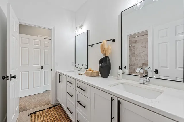 $2,750,000 | 9 Red Forest Way, North Oaks, MN 55127