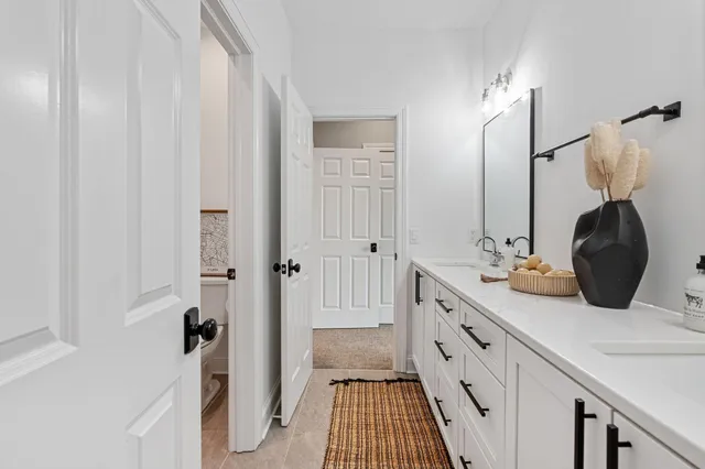 $2,750,000 | 9 Red Forest Way, North Oaks, MN 55127