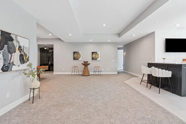 $2,750,000 | 9 Red Forest Way, North Oaks, MN 55127