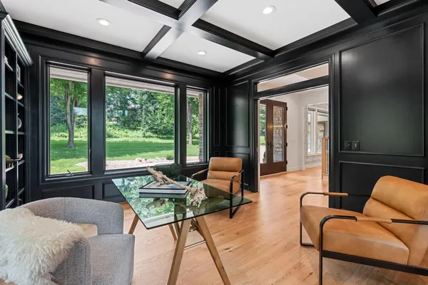 $2,750,000 | 9 Red Forest Way, North Oaks, MN 55127