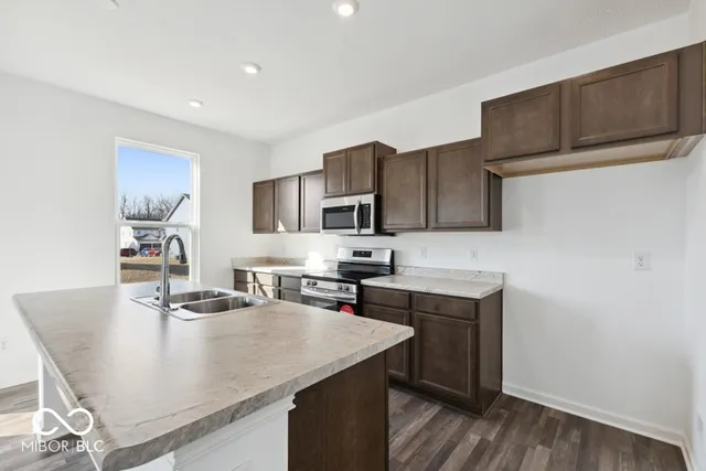 $287,999 | 2020 Black Oak Drive, Shelbyville, IN 46176