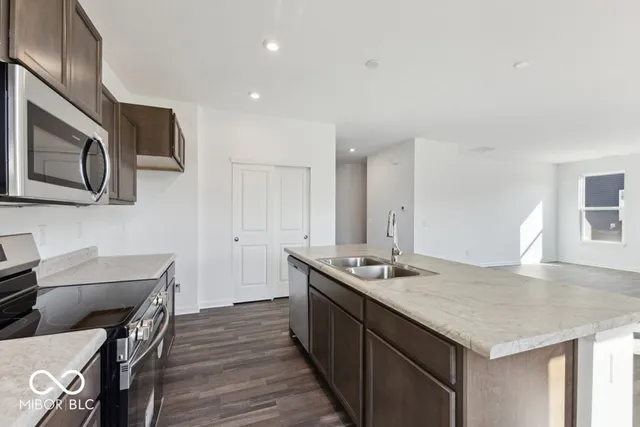 $287,999 | 2020 Black Oak Drive, Shelbyville, IN 46176