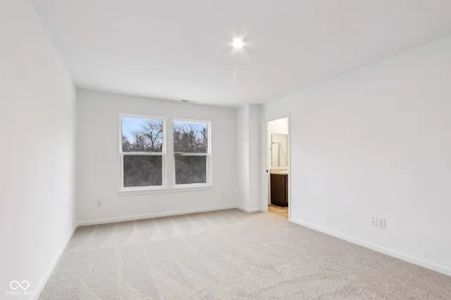 $286,999 | 2020 Black Oak Drive, Shelbyville, IN 46176