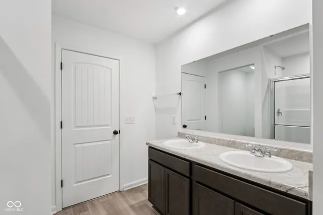 $286,999 | 2020 Black Oak Drive, Shelbyville, IN 46176