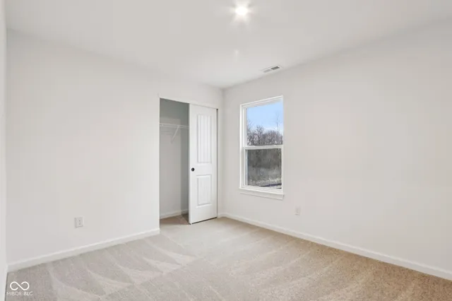 $286,999 | 2020 Black Oak Drive, Shelbyville, IN 46176