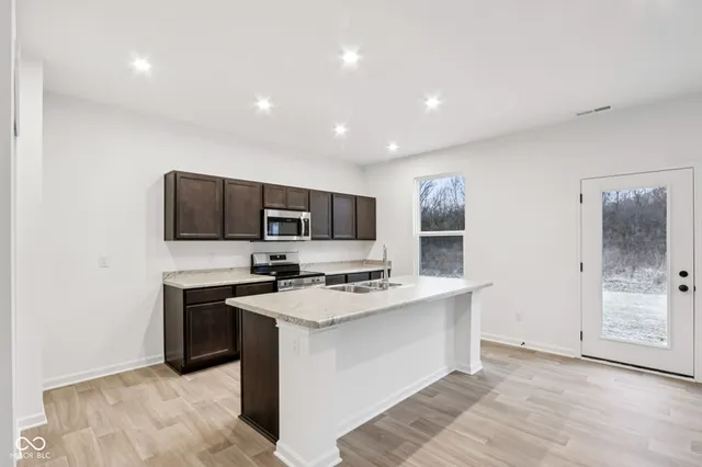 $286,999 | 2020 Black Oak Drive, Shelbyville, IN 46176