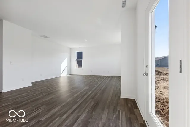 $287,999 | 2020 Black Oak Drive, Shelbyville, IN 46176