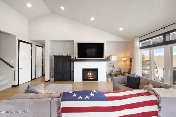 $714,900 | 3366 Cyprus Fox Loop, Post Falls, ID 83854