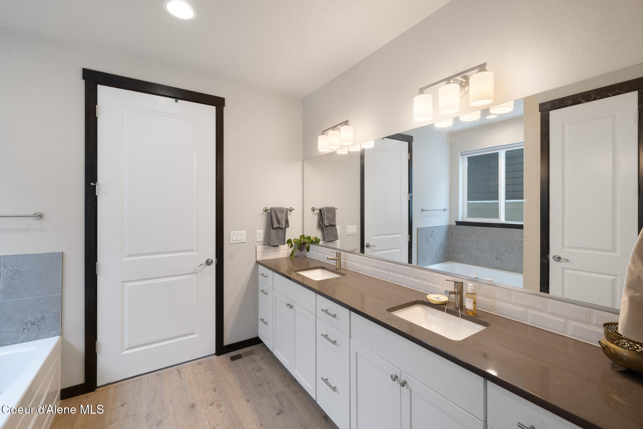 3366 Cyprus Fox Loop Post Falls, ID 83854 - Photo 22 of 40 0N8A3803