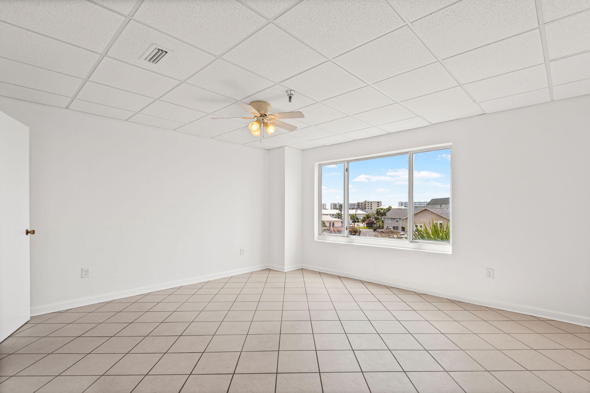 197 Durango Road, Unit 3B Destin, FL 32541 - Photo 14 of 46 23-Sun_King_Towers_3B_20260318_90