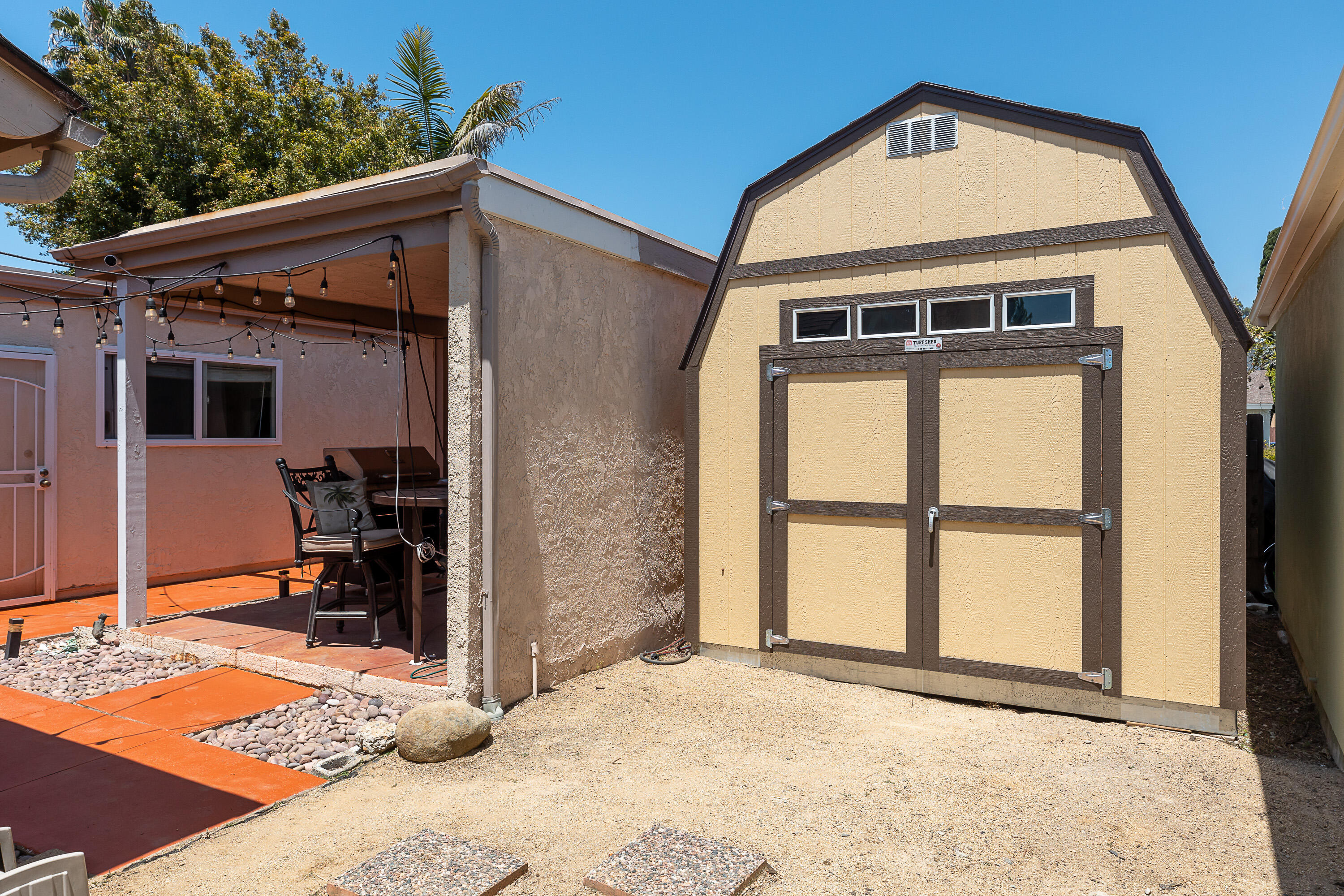 224 Hillview Drive Goleta, CA 93117 - Photo 14 of 20 a view of backyard with a large window
