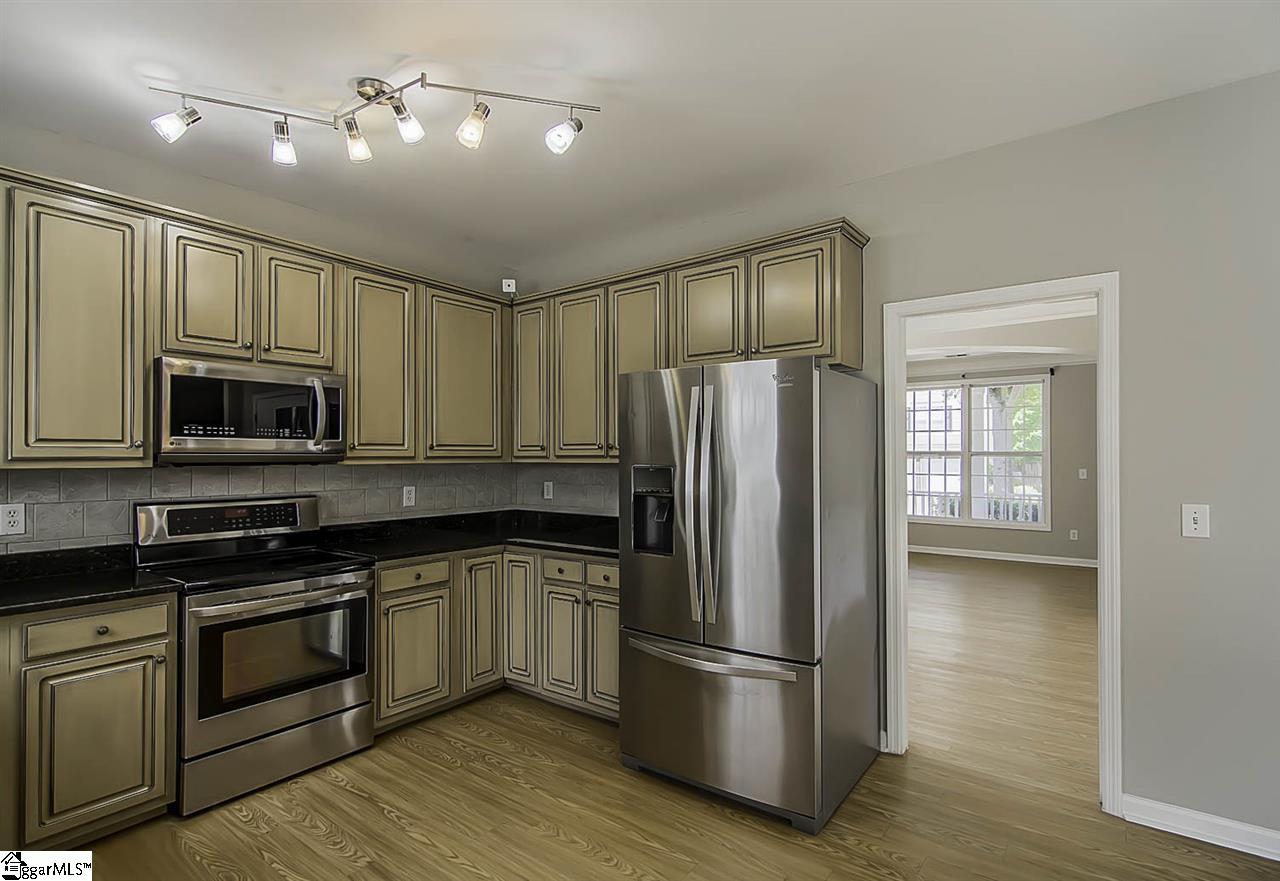 10 Ridgebrook Way Greenville, SC 29605 - Photo 18 of 36 Gallery Image 18