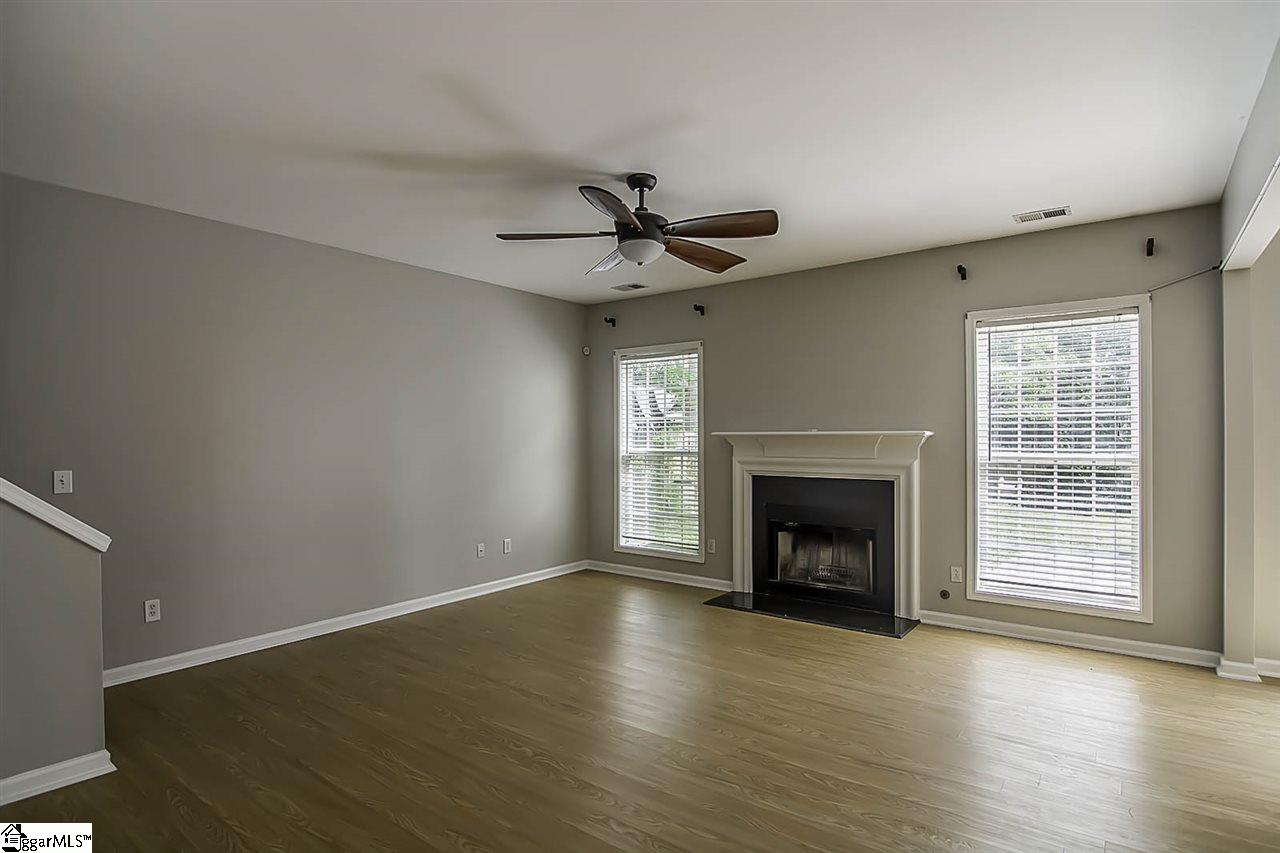 10 Ridgebrook Way Greenville, SC 29605 - Photo 8 of 36 Gallery Image 8