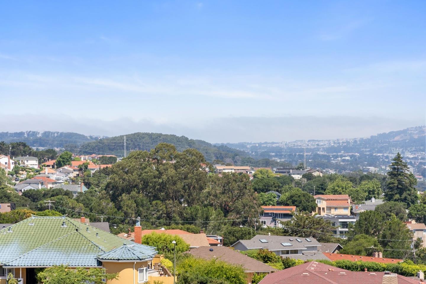 320 Vallejo Drive, Unit 41 Millbrae, CA 94030 - Photo 33 of 37 an aerial view of a city