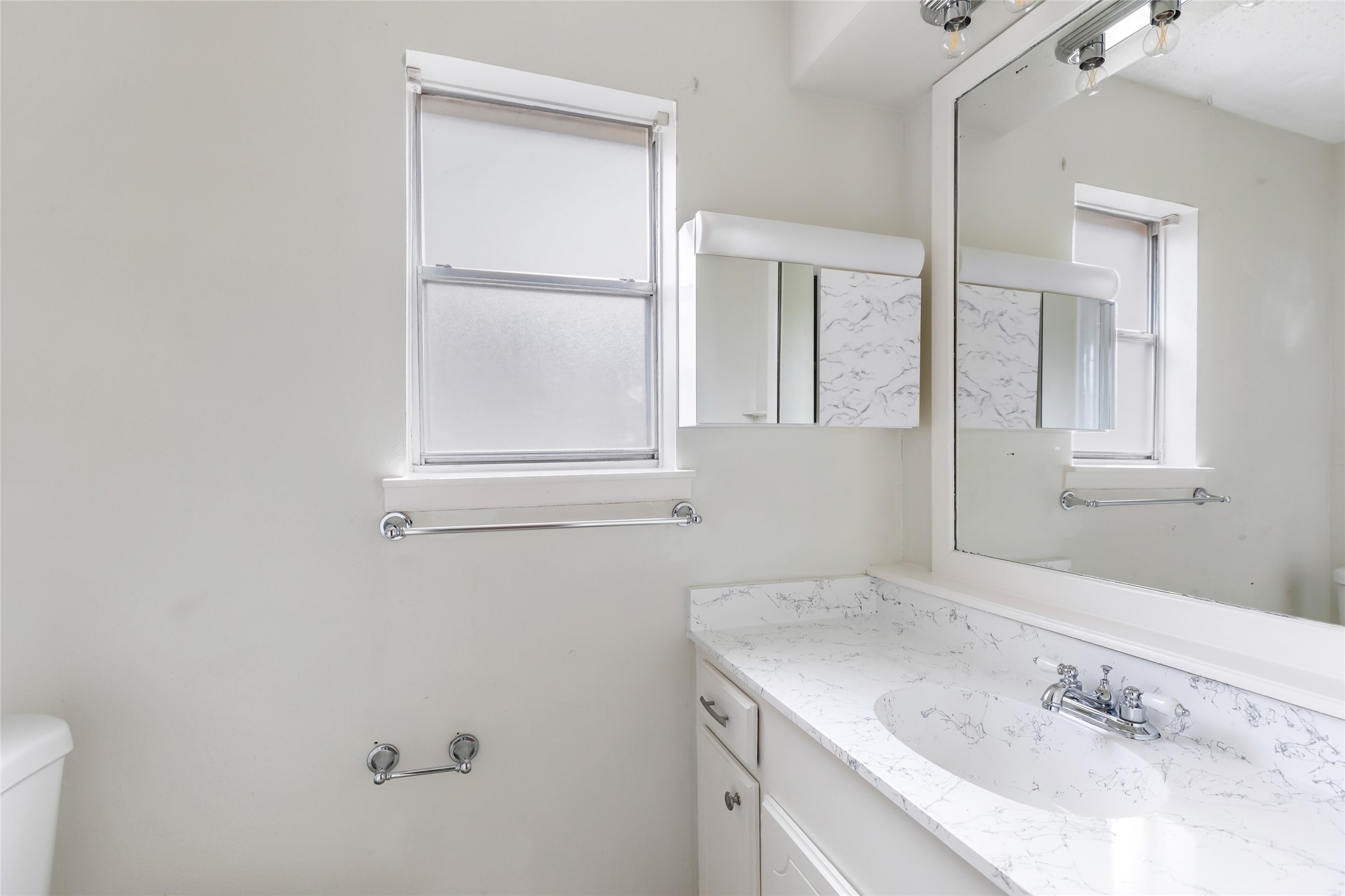 5518 Cypressgate Drive Spring, TX 77373 - Photo 15 of 22 Primary Bathroom
