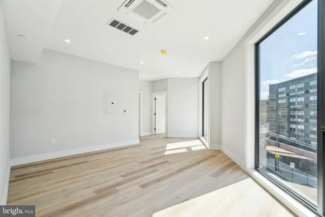 $2,720 | 3748-9 Lancaster Avenue, Unit 211, Philadelphia, PA 19104