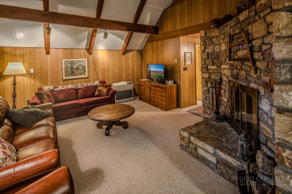 305 Charter Hills Road Beech Mountain, NC 28604 - Photo 9 of 38