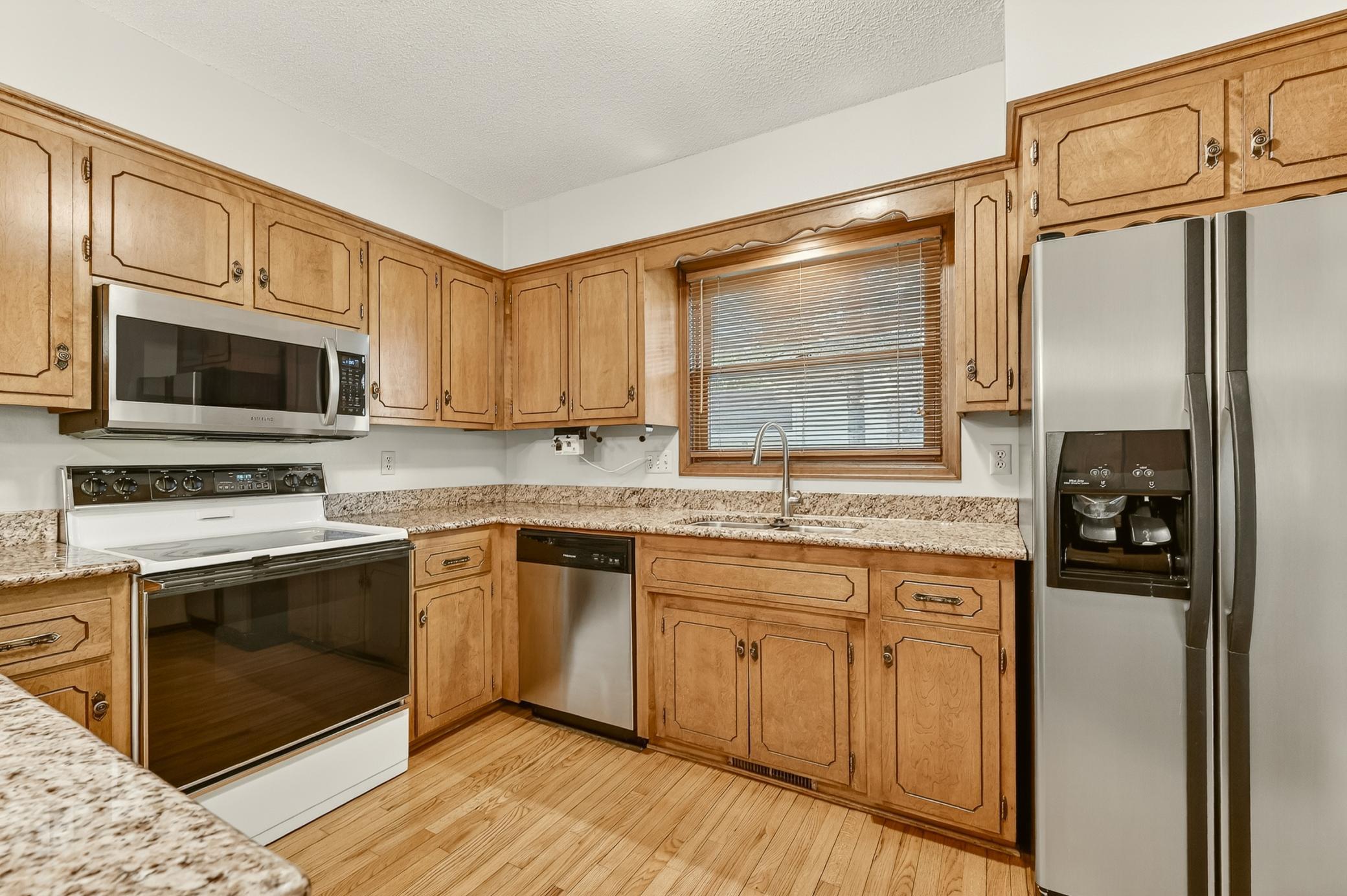 2117 Telemark Lane Northwest Rochester, MN 55901 - Photo 14 of 37