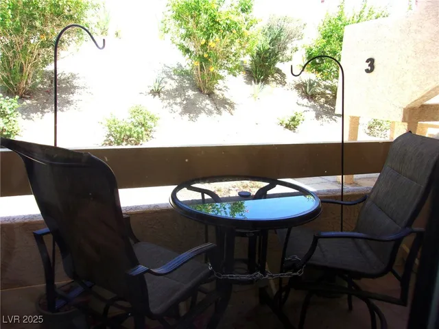 $154,400 | 3720 Desert Marina Drive, Unit 33, Laughlin, NV 89029