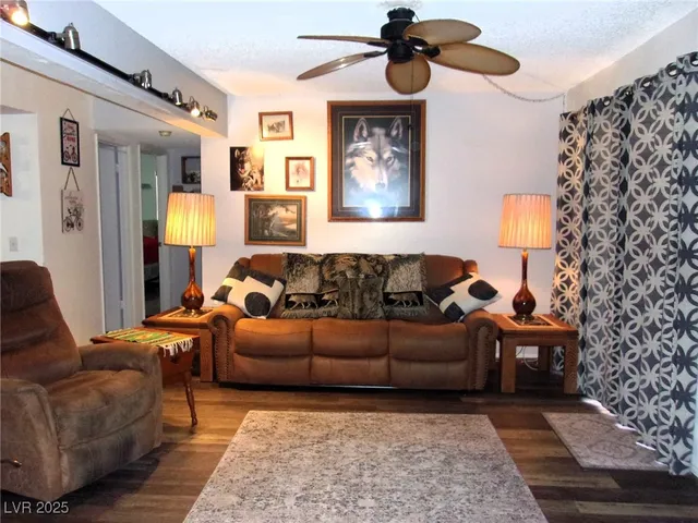 $154,400 | 3720 Desert Marina Drive, Unit 33, Laughlin, NV 89029