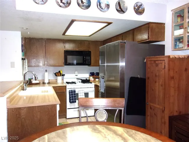 $154,400 | 3720 Desert Marina Drive, Unit 33, Laughlin, NV 89029