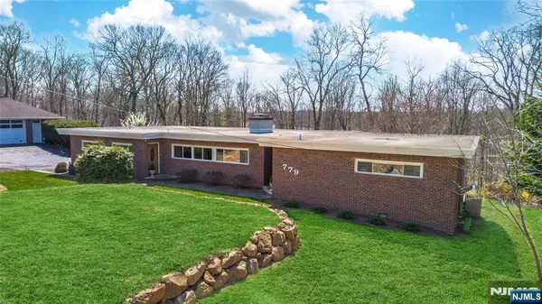 $682,000 | 779 Berdan Avenue, Wayne, NJ 07470