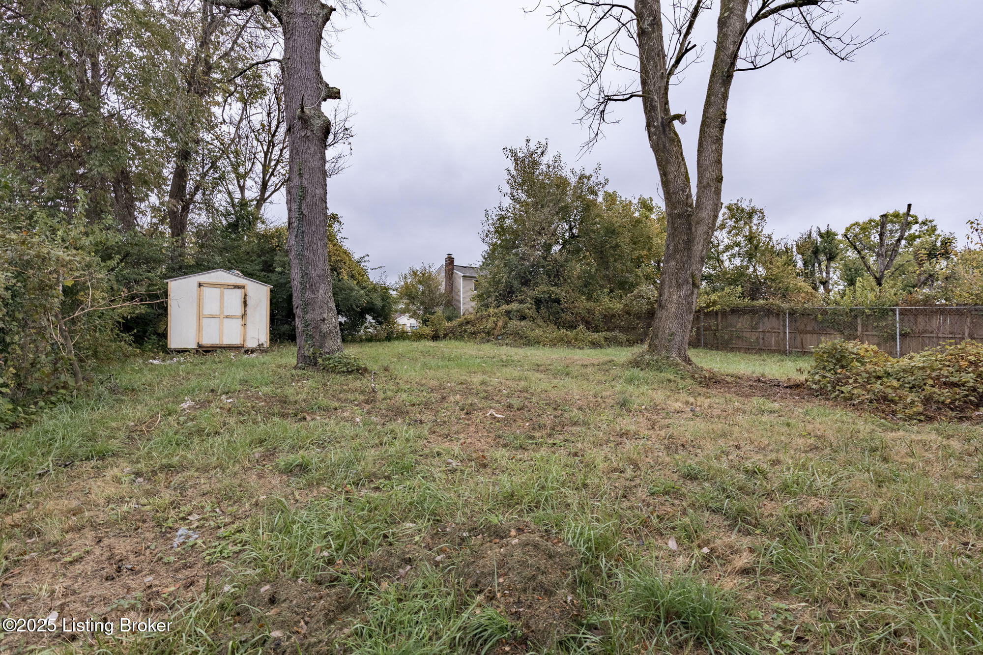 6400 Overton Road Louisville, KY 40228 - Photo 24 of 27 Overton024