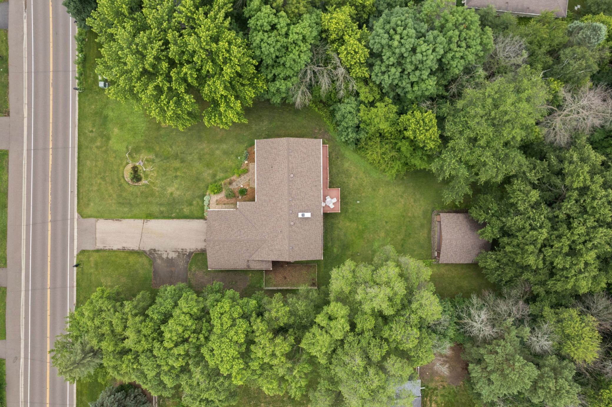 5139 Woodhill Road Minnetonka, MN 55345 - Photo 27 of 41
