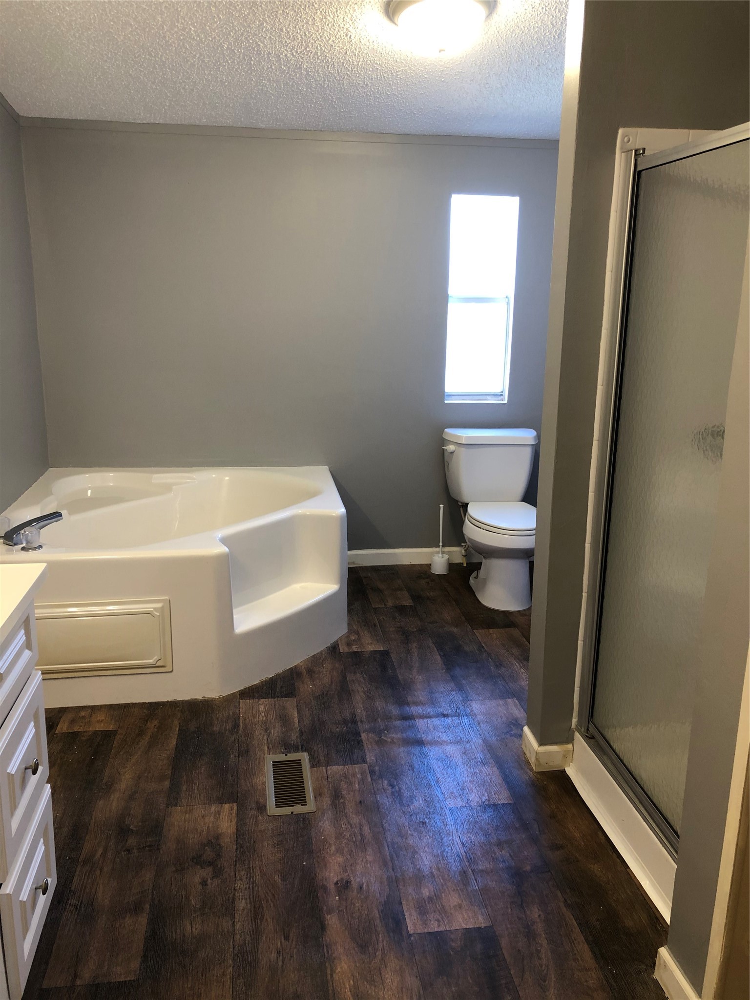 22765 Hudson Road New Caney, TX 77357 - Photo 12 of 13 Primary Bathroom