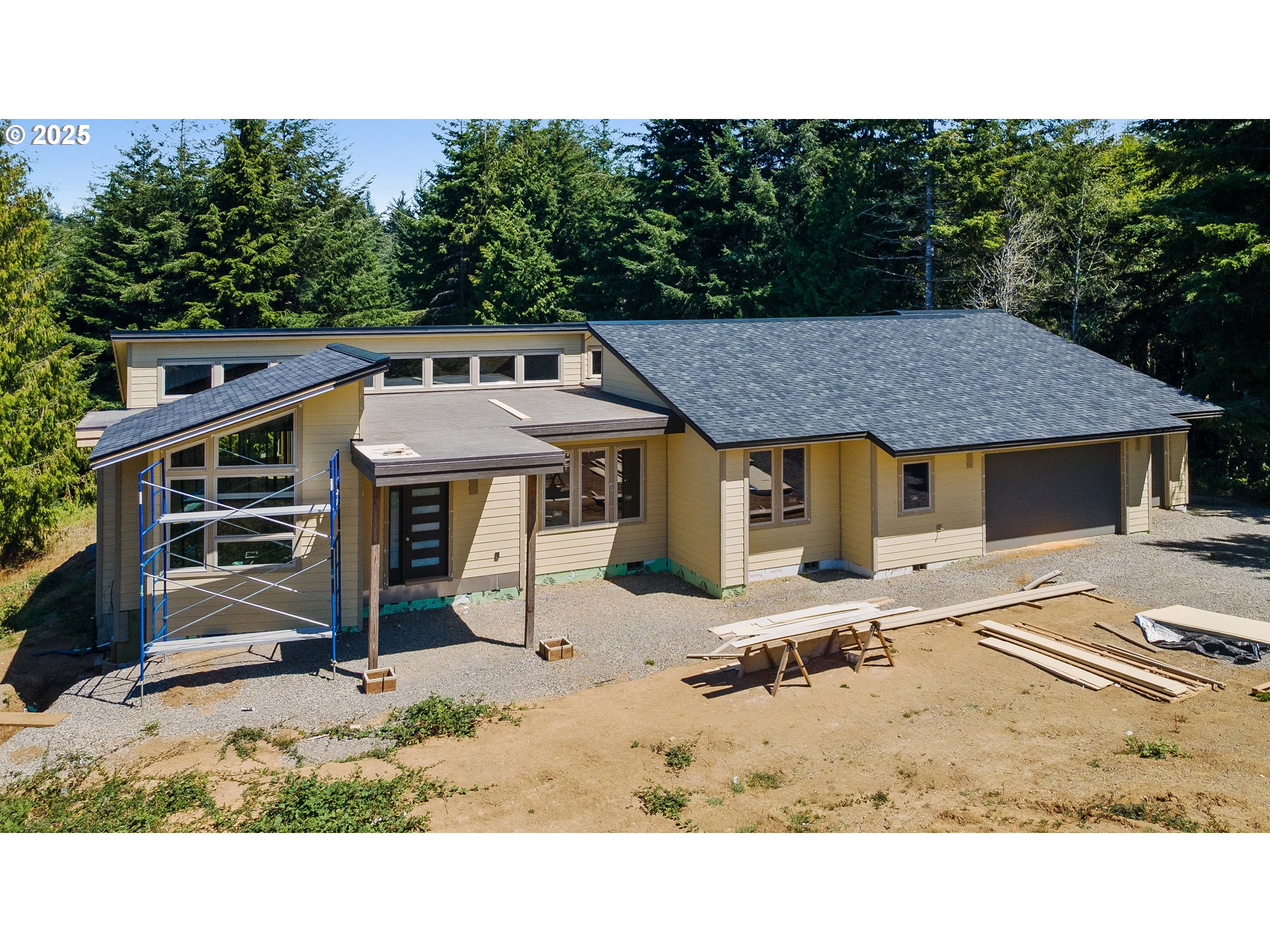 62039 Double Eagle Road Coos Bay, OR 97420 - Photo 1 of 41