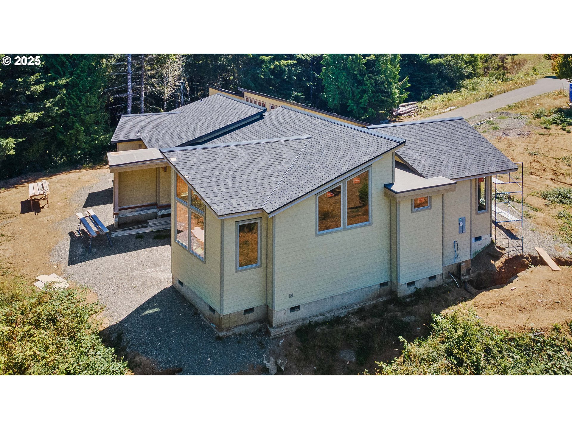 62039 Double Eagle Road Coos Bay, OR 97420 - Photo 6 of 41