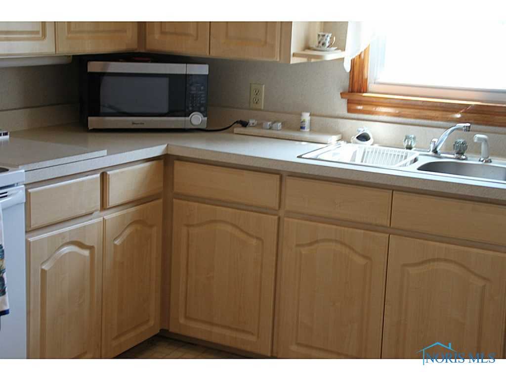 929 Sand Ridge Road Bowling Green, OH 43402 - Photo 9 of 14 Gallery Image 9